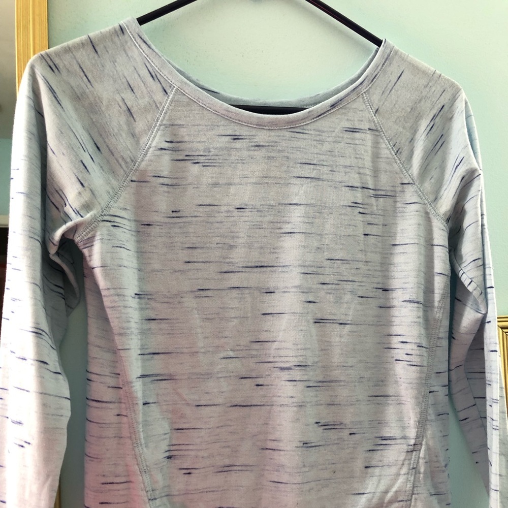 Long sleeve blue top